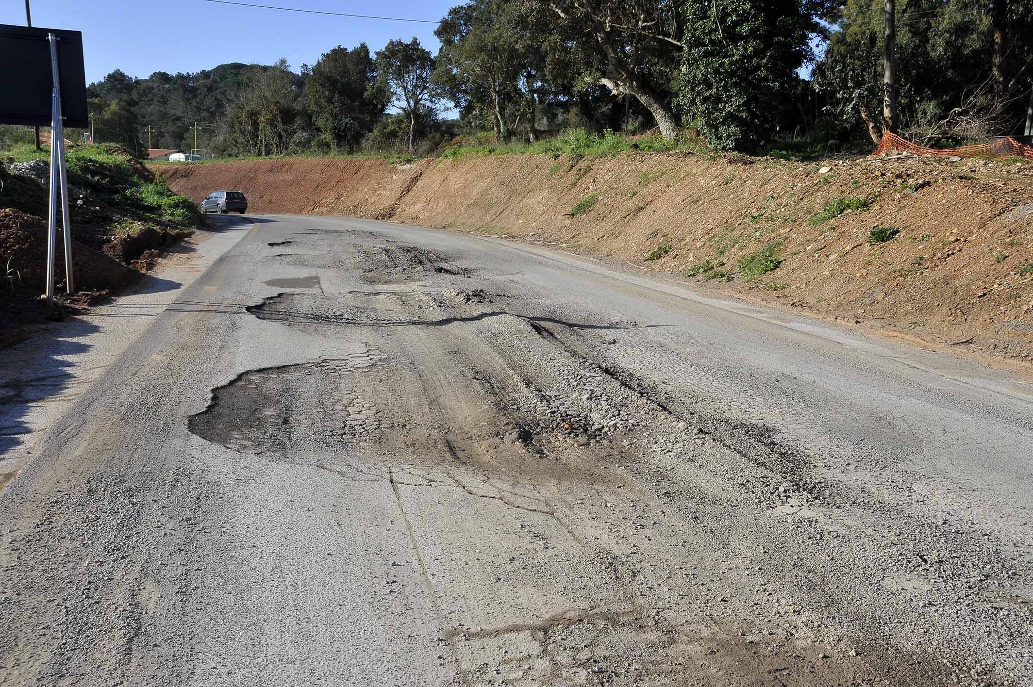 Asfalto disintegrato alla bretella del Piano