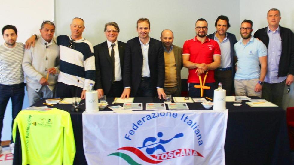 Canoa d’altura nella Meloria Paddling Cup