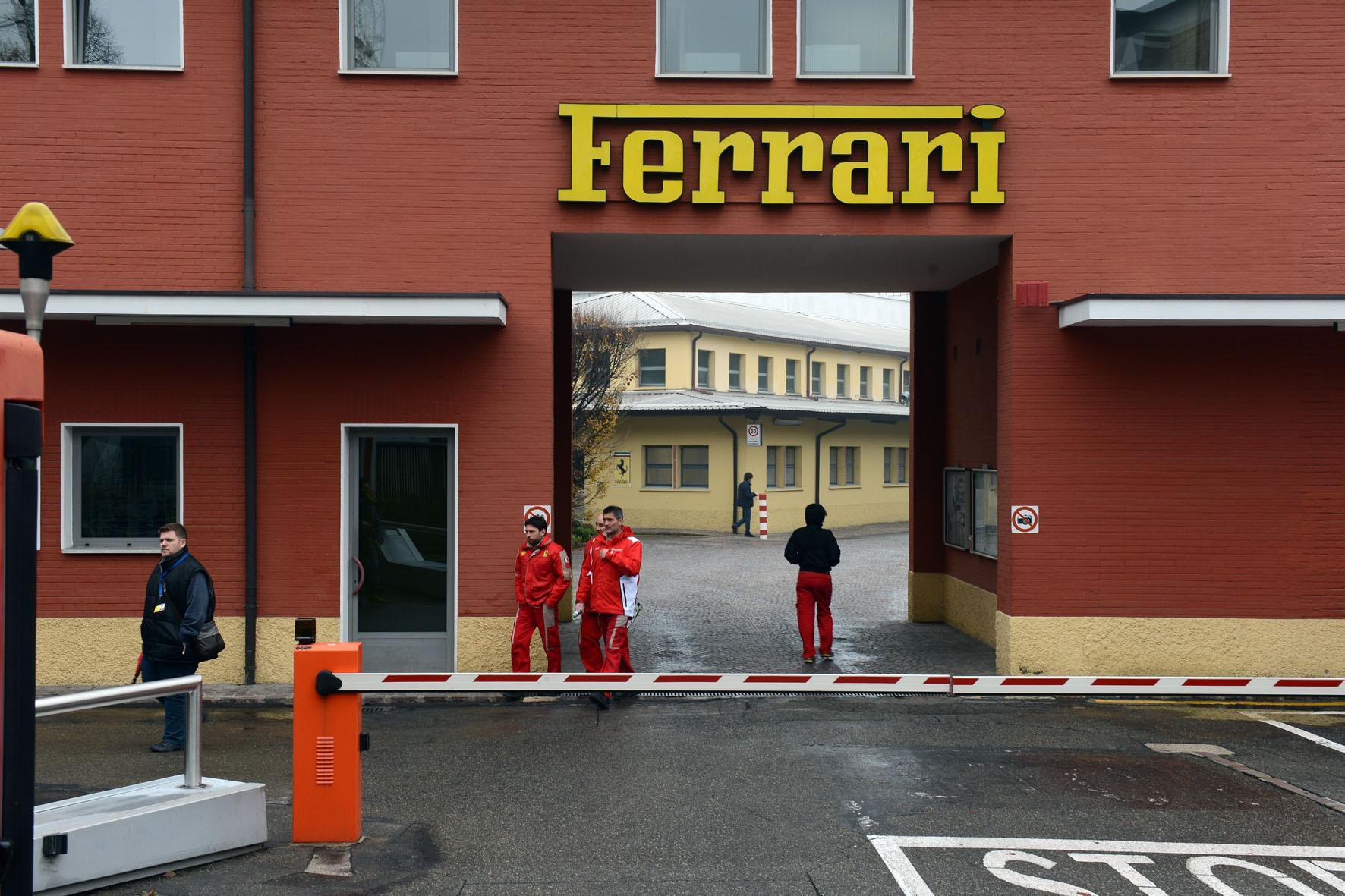 Ferrari, premio di produzione agli operai da 2 mila 355 euro