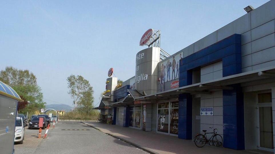 Nuovo store di abbigliamento, posti in arrivo