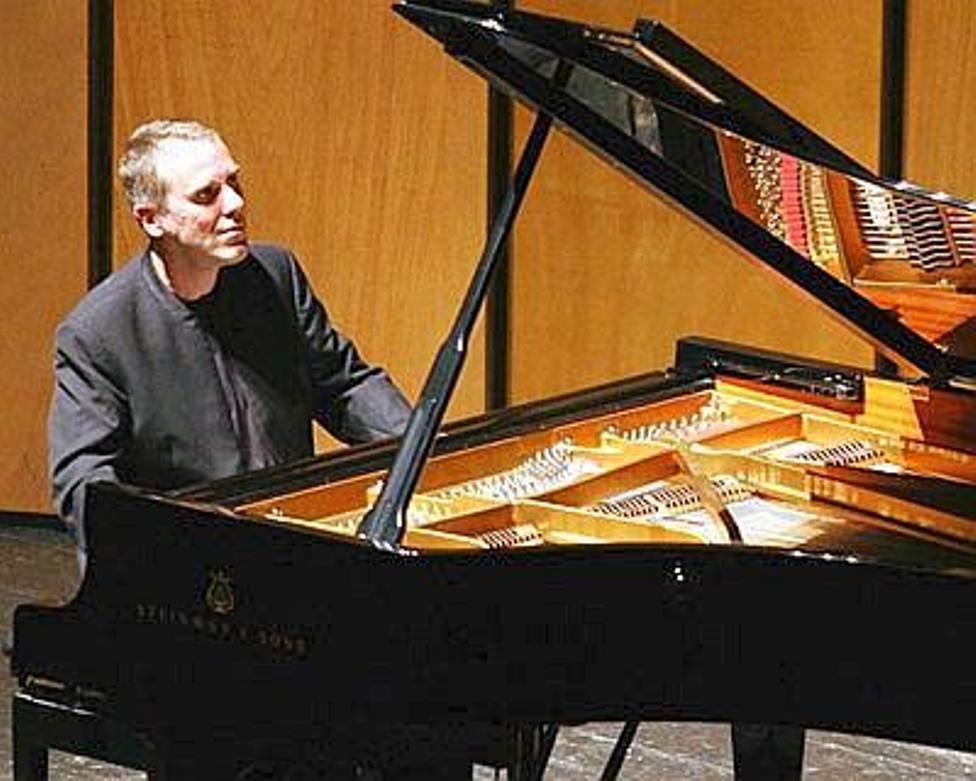 Il pianista Alexander Lonquich