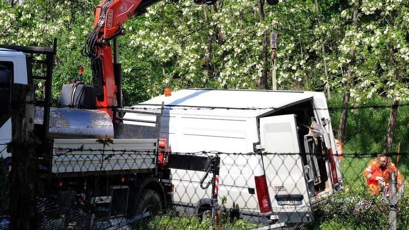 Travolto e ucciso dal furgone: tre a giudizio