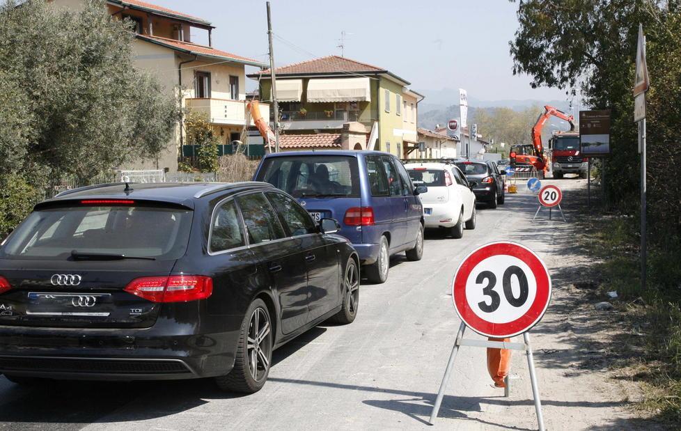 Code infinite per il cantiere «Non rispettati gli accordi»