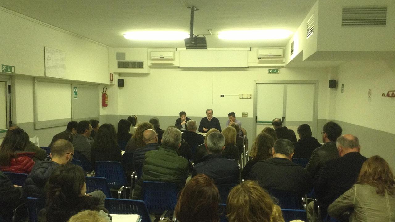 Un momento dell'incontro tra il sindaco e commercianti a San Miniato Basso