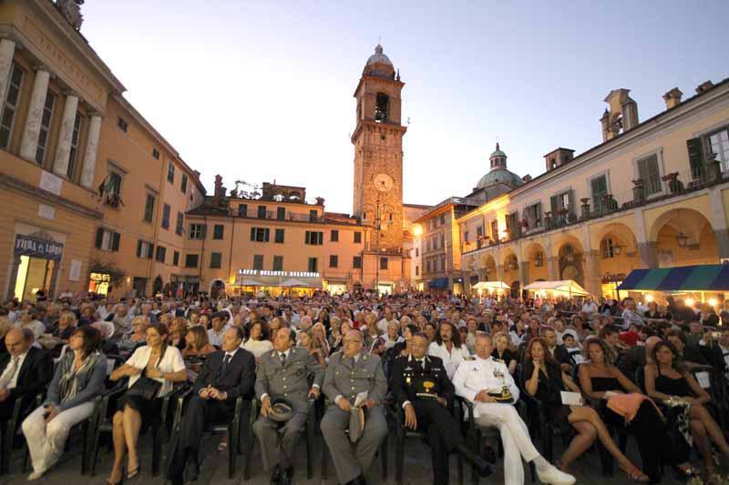 Premio Bancarella, ecco i sei finalisti