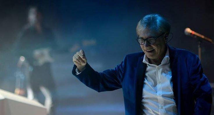 Nino D’Angelo in tour «Sarà un tuffo nel passato» 
