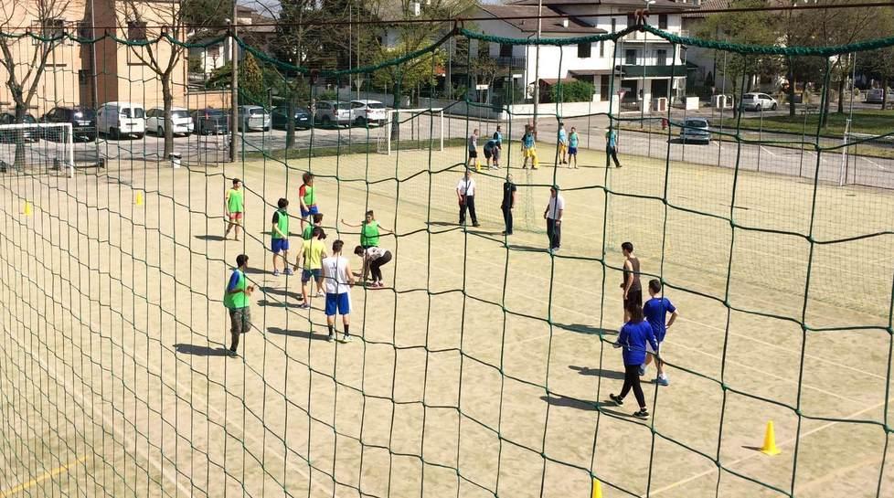 Al centro sportivo lavori senza sosta