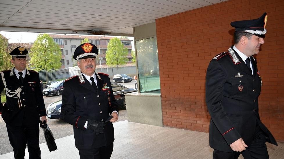 Il generale Ricciardi in visita al Comando carabinieri 