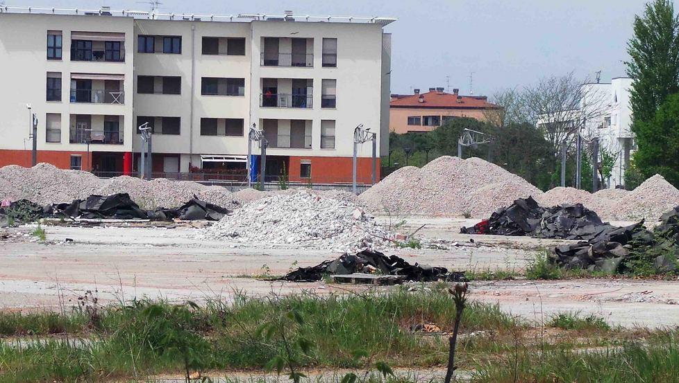 Ex Amga, tornano le ruspe E c’è l’atto anti-degrado 