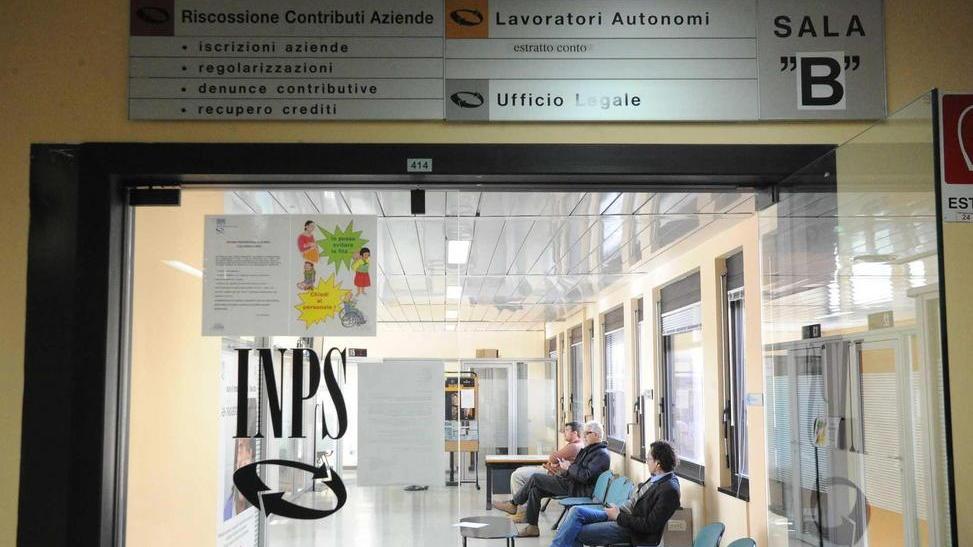 Riscuote per un anno la pensione della mamma morta