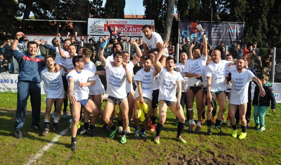 Cecina, prima grande festa ma ora arriva la multa 