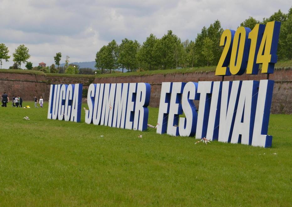Summer, verso il ritorno delle maxi-scritte