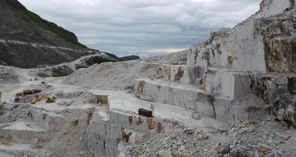 Marmo, l’allarme dei revisori dei conti: disattenzione e superficialità nell’azione amministrativa 