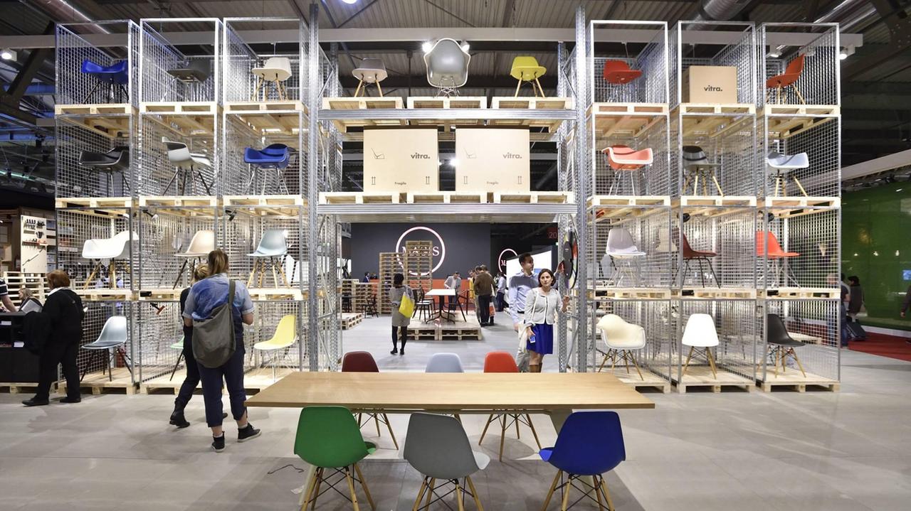 Salone del mobile - Armadi, luci, design, la Toscana arreda le case del mondo