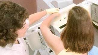 Per l’ecografia mammaria attese fino a gennaio 2016