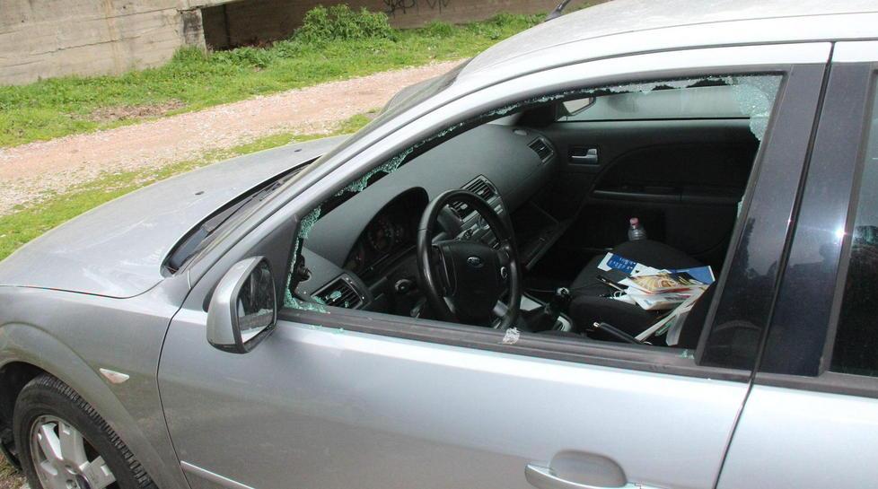 Presa la banda che rubava nelle auto 