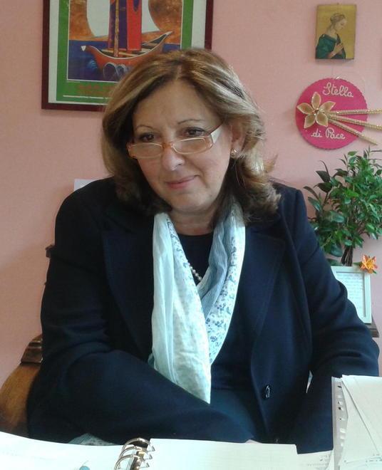 Oggi tutti in strada per difendere la preside Farsetti 