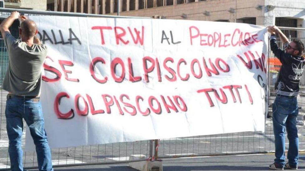 «Corteo pacifico su lavoro e diritti non ci importa di lui»