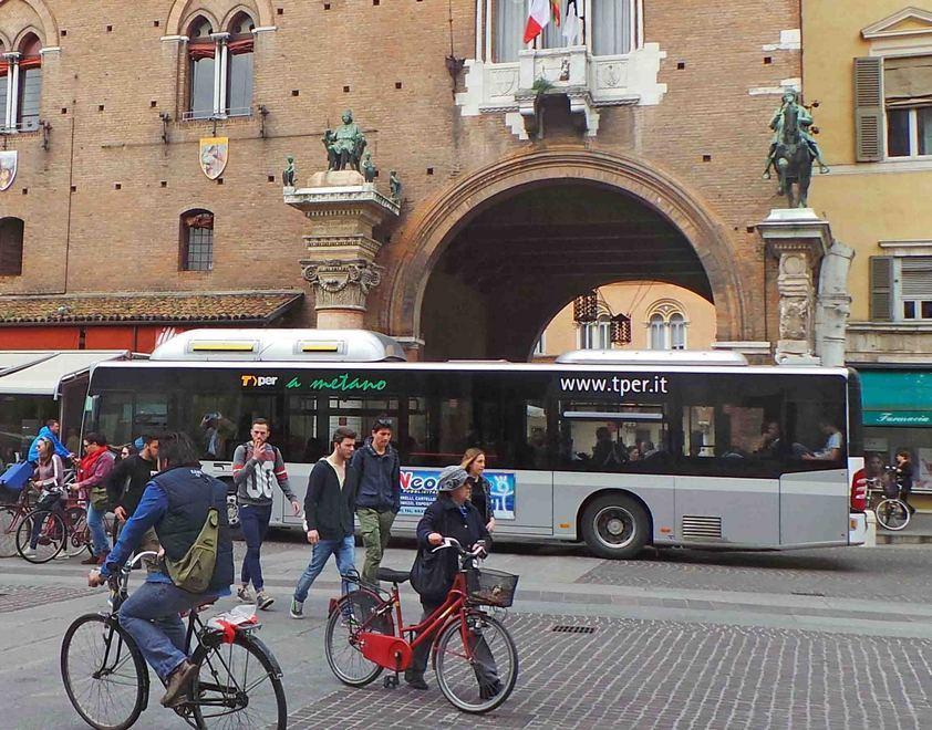 «Pedonalizzare corso Martiri adesso» 