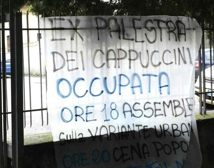 Comitato di quartiere occupa la palestra dei frati cappuccini