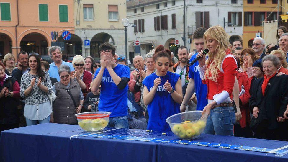Sfida tv a “Mezzogiorno in famiglia”