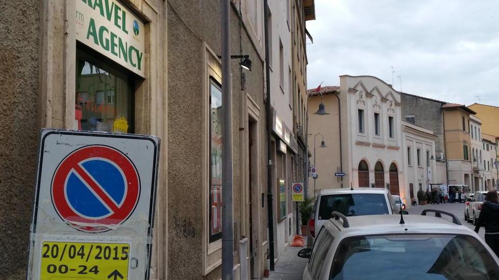 C’è il set di un film, zone riservate e divieti