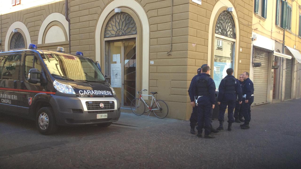 Carabinieri e polizia locale impegnati nei controlli in Valdera (foto Franco Silvi)