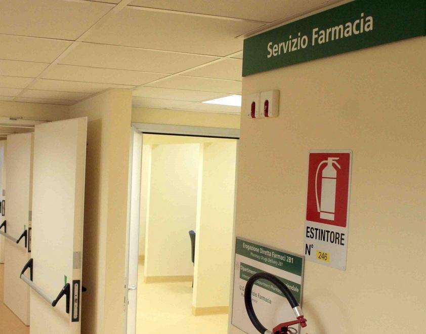 Cona, misure anti-coda in Farmacia 