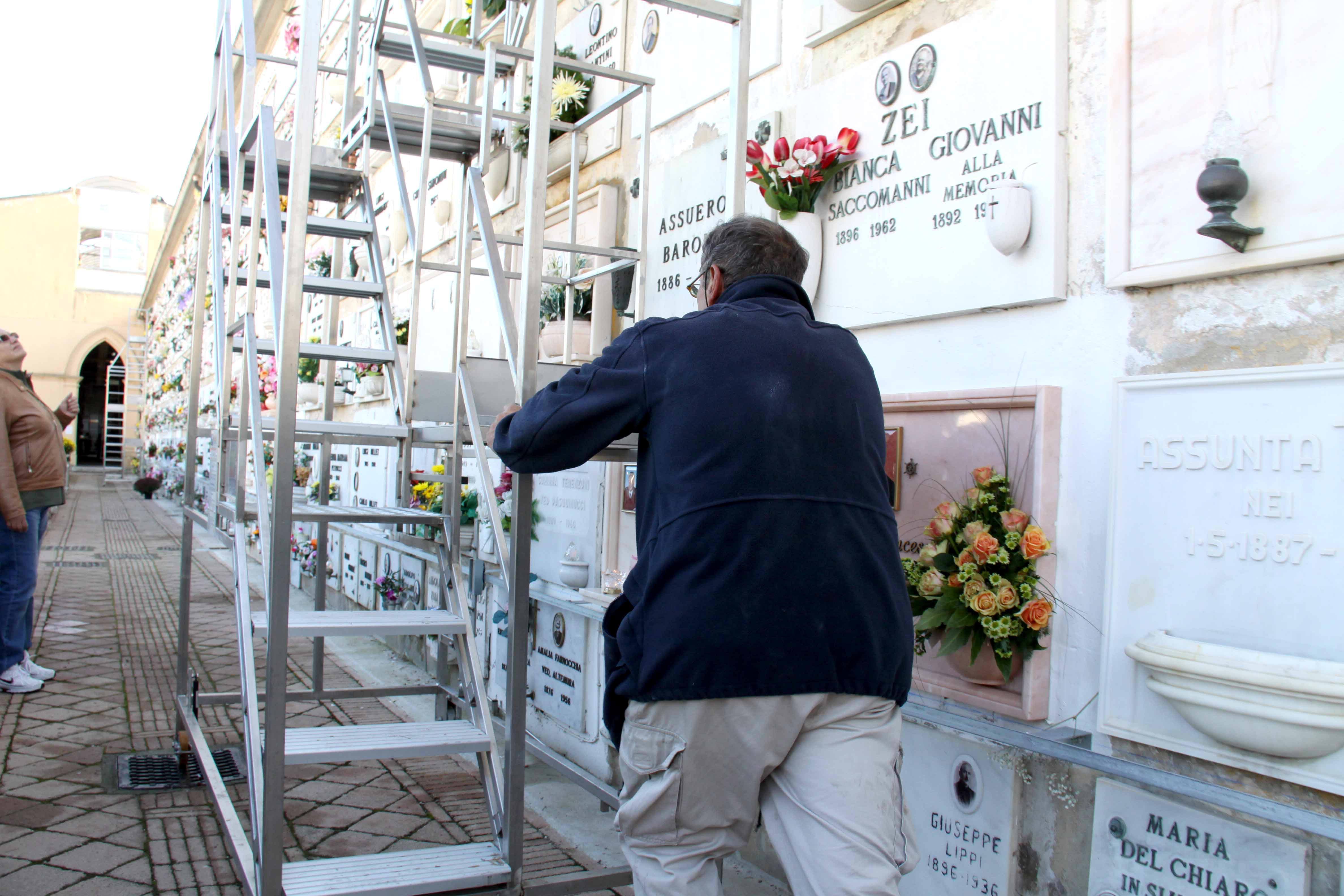 Il cimitero di Viareggio (foto d'archivio)
