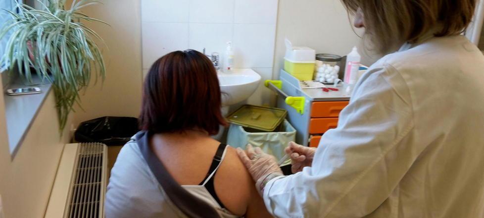 In coda per il vaccino anti-meningite 