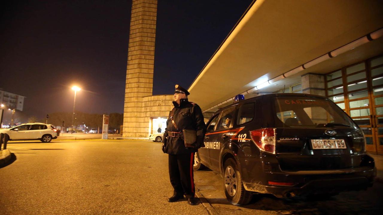Un controllo notturno dei carabinieri a Firenze