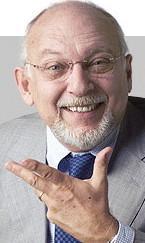 Quell’universo perfetto sospeso sul “filibus” alla fermata di via Emilia... 