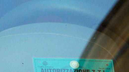 Ztl e residenti in centro: «Multe ingiuste, serve una class action»