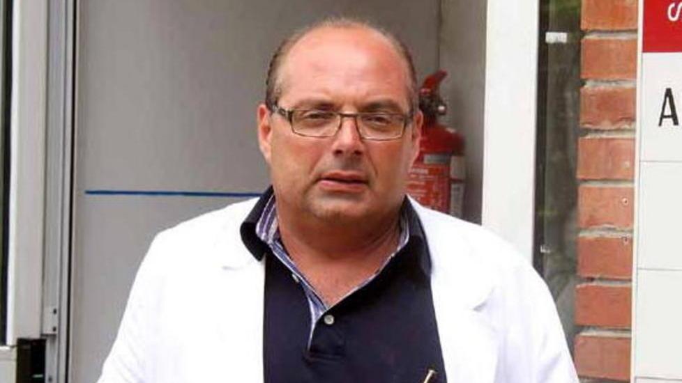 «Gli ha trafitto il cuore con violenza»