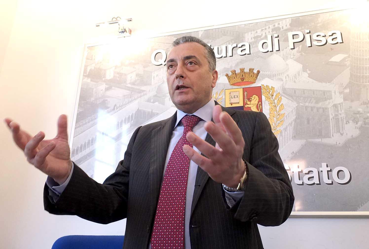 Il nuovo questore, Alberto Francini