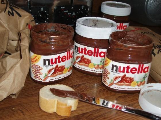 Vasetti di Nutella e pane