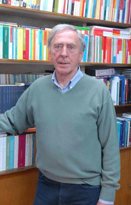 Addio al gentiluomo dei libri 