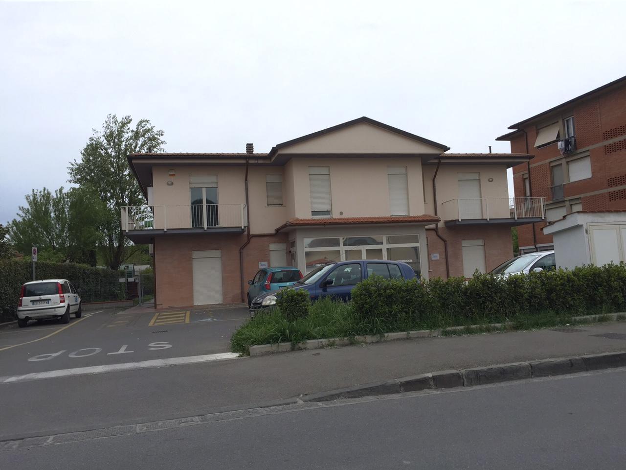 L'esterno della palazzina che ospita la Casa di Omar