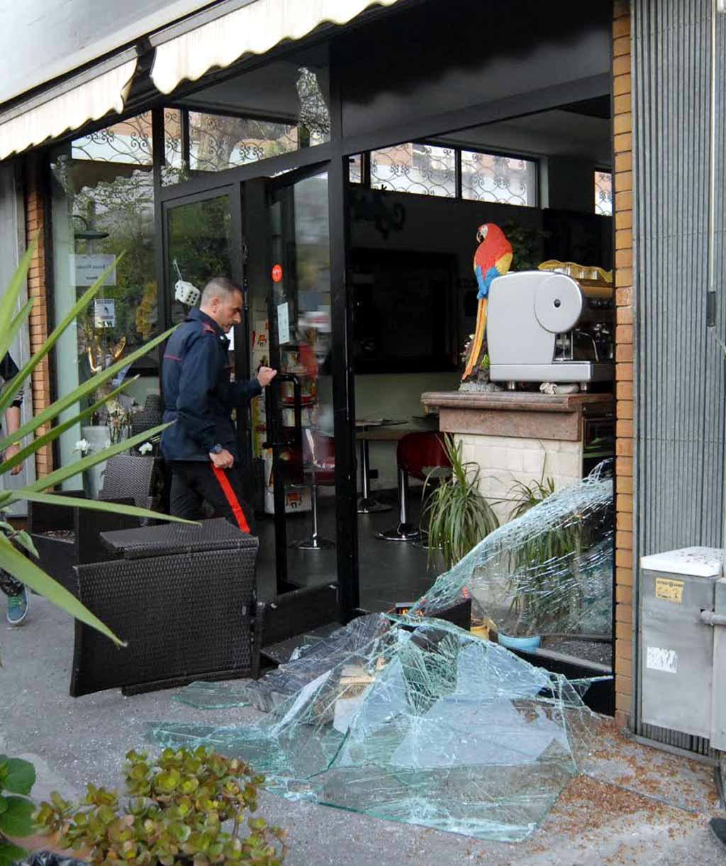 Il locale dove è avvenuto il regolamento di conti