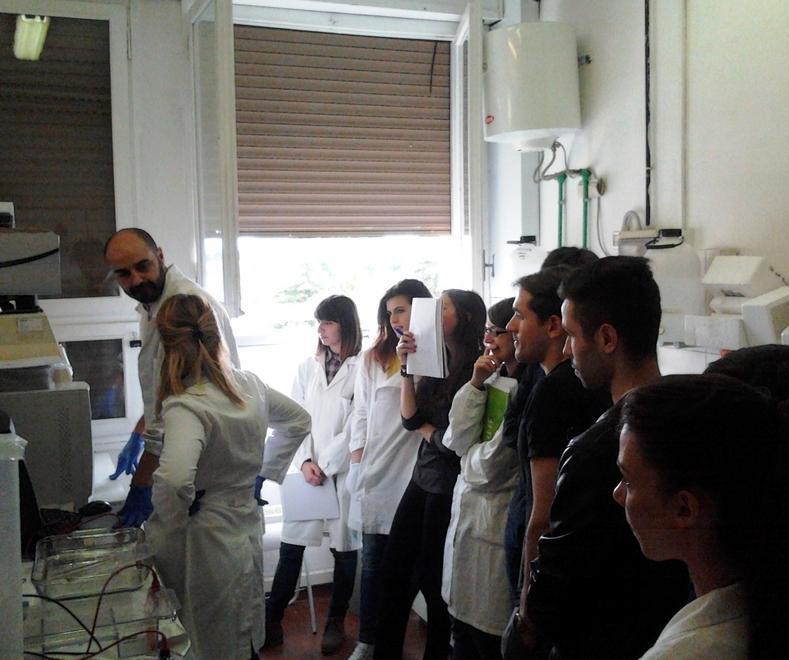 Equipe di Telethon studia la distrofia dentro ad un tugurio 