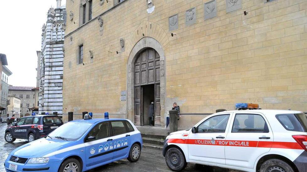 Vigili urbani in tribunale, scoppia la polemica