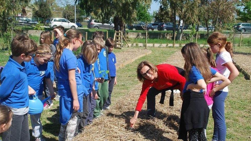 Orto didattico: tempo di semina per i bimbi