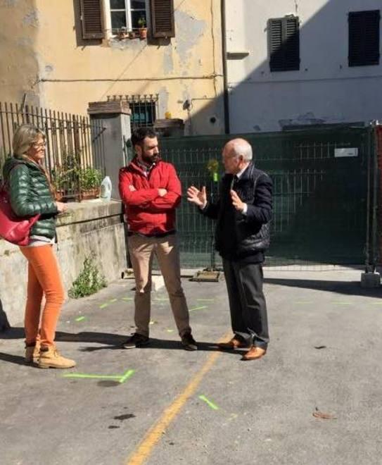 Altra isola ecologica e a piazzale S. Donato la telecamera