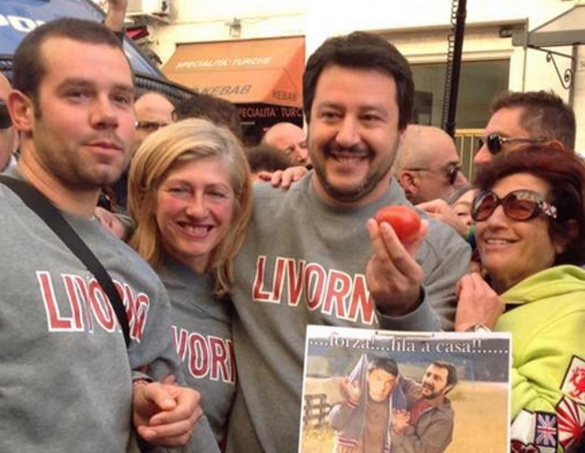 Anche selfie e sorrisi I fan dell’“altro Matteo”