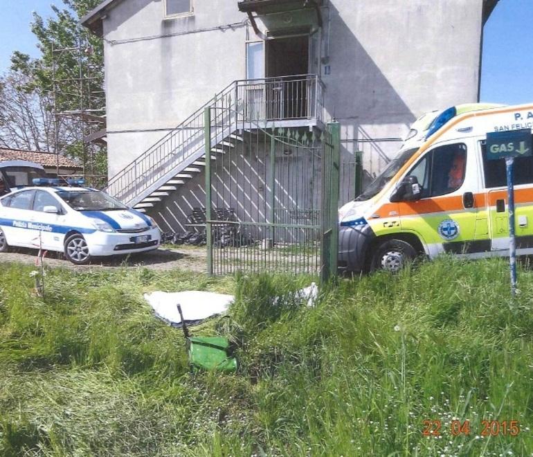 Muore mentre dà il diserbante 