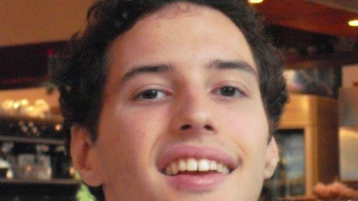 Lacrime in città per Daniele morto a soli vent’anni