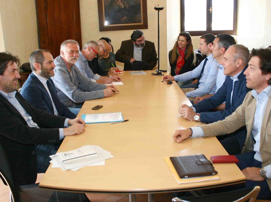 Feste, qualche market chiuso I sindacati: non è sufficiente