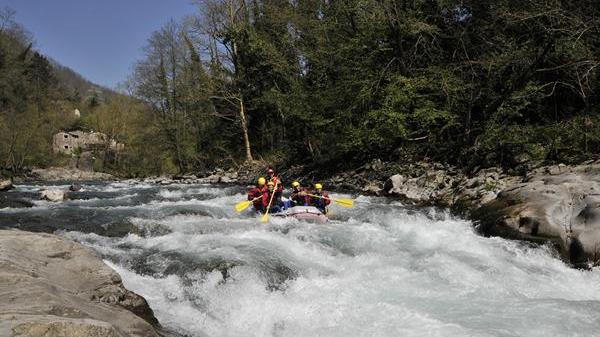 Rafting sul torrente Lima