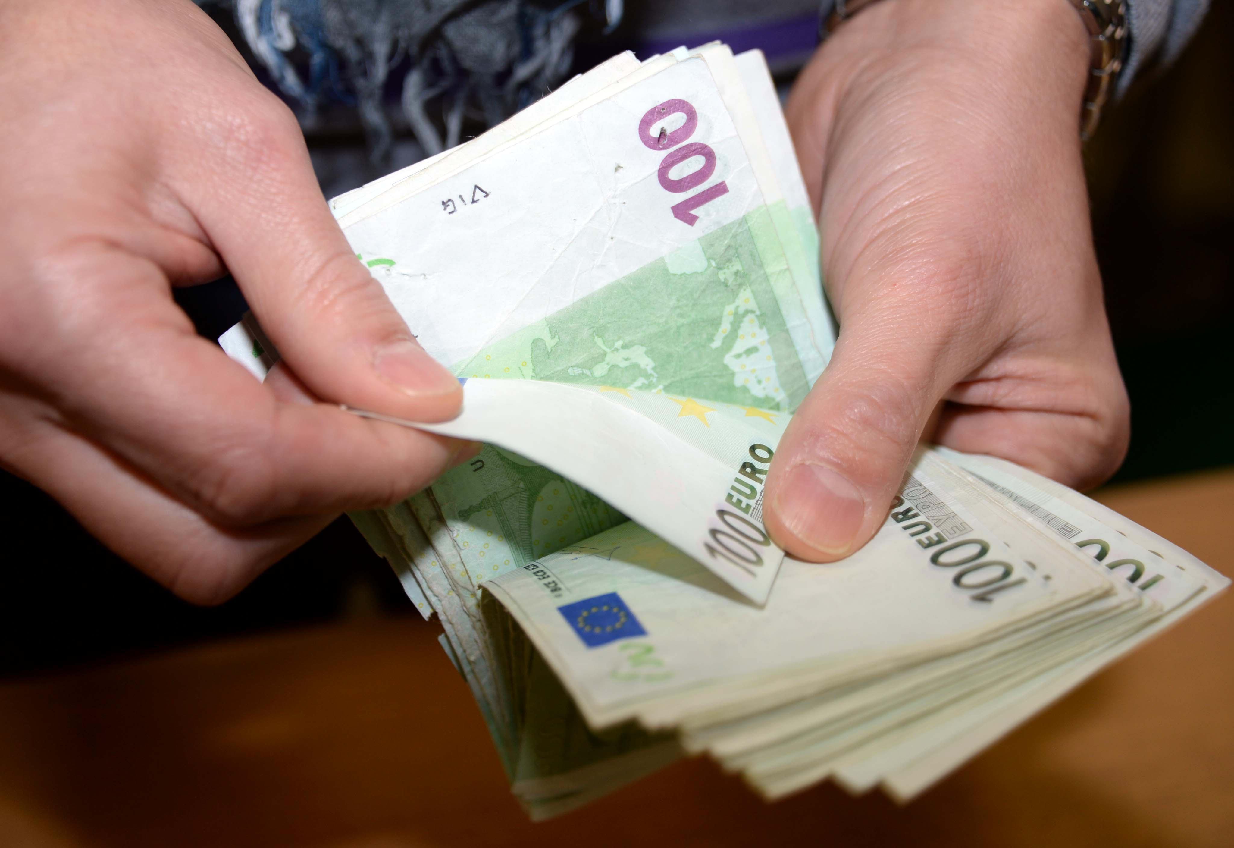 L’ammanco contestato all’ex promotore viene stimato in 700.000 euro