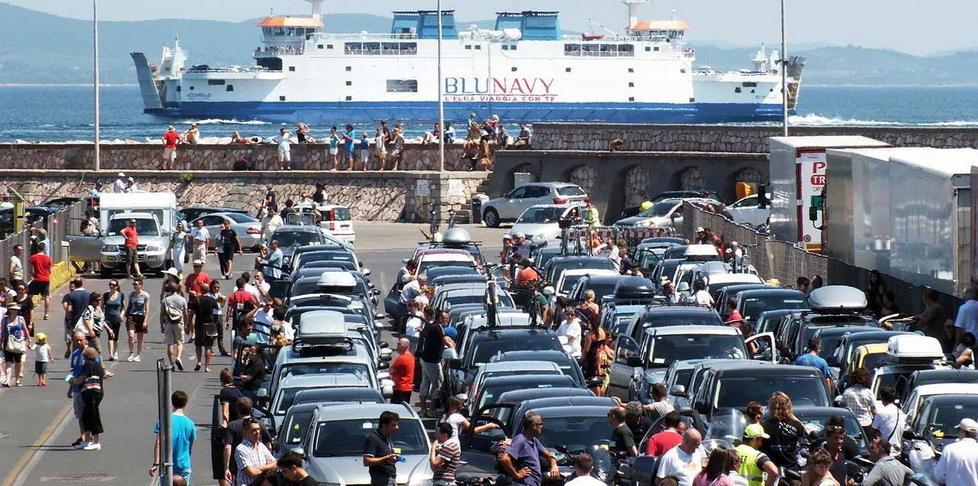 Traghetto a costo zero, la mossa degli Albergatori 